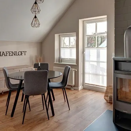 Harbor Loft Apartment Greetsiel